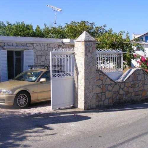 https://res.listglobally.com/listings/5928116/74134158/71610b3c17bad9ed8adb2d50b90b35de image